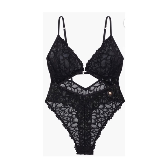 Savage X Fenty Sexy Lace Lingerie - Picture 1 of 2